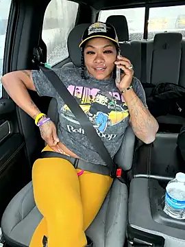 HaloRodeoLover2 online show from March 2026 05:30:01 PM