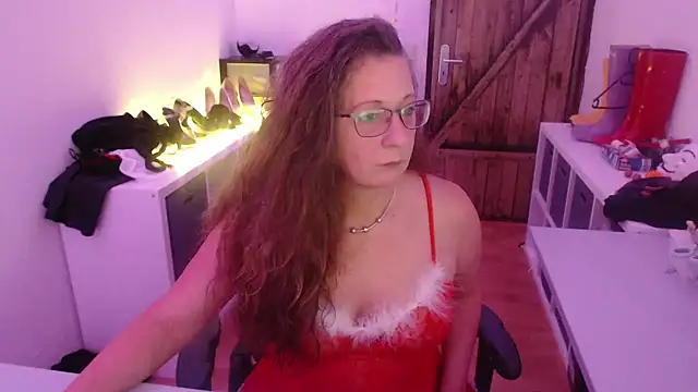 Snapshot of GeilesLuder75 chatting on December 2025 06:01:02 PM GeilesLuder75 online show from December 2025 06:01:02 PM