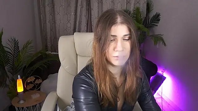 CassandraGood online show from March 2026 07:03:02 AM