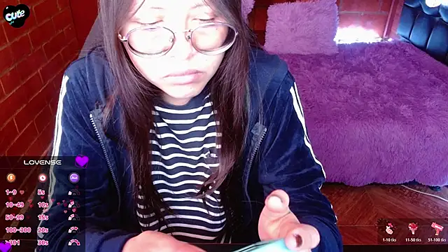 MidoriQuiinn online show from March 2026 02:38:01 PM