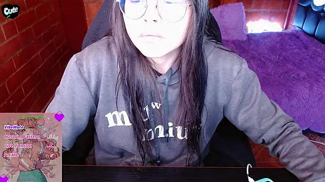 MidoriQuiinn online show from April 2026 03:17:02 PM