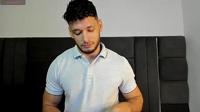 alejandro  2 online show from April 2026 06:15:01 PM