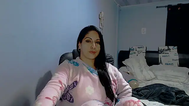 Snapshot of sahtlove1 chatting on July 2026 04:06:02 AM sahtlove1 online show from July 2026 04:06:02 AM