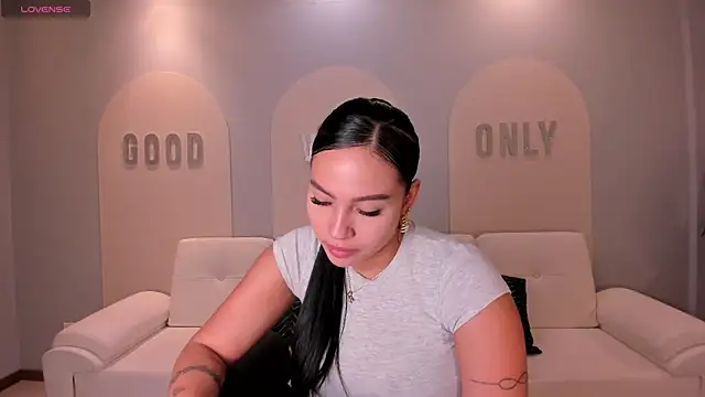 MollyJones  online show from June 2026 07:26:02 PM