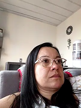 Sonialorens  online show from June 2026 08:44:01 PM