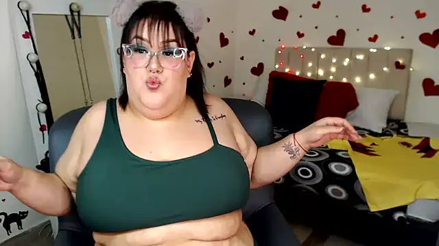 Snapshot of GiannaMorrys chatting on June 2026 03:50:02 AM GiannaMorrys online show from June 2026 03:50:02 AM