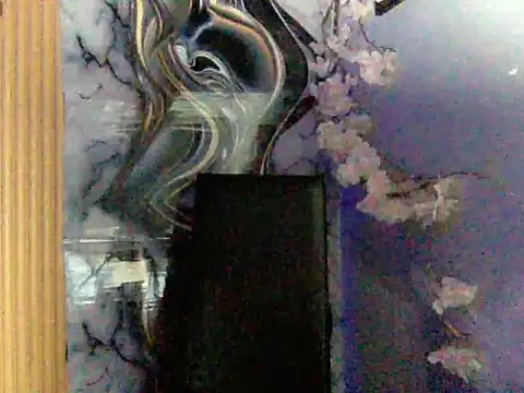 Snapshot of EmpressYna chatting on April 2026 01:23:01 PM EmpressYna online show from April 2026 01:23:01 PM