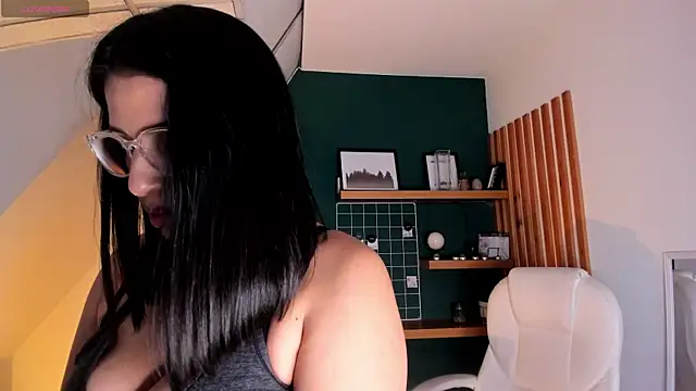 Galilea Fox online show from July 2026 04:25:02 PM
