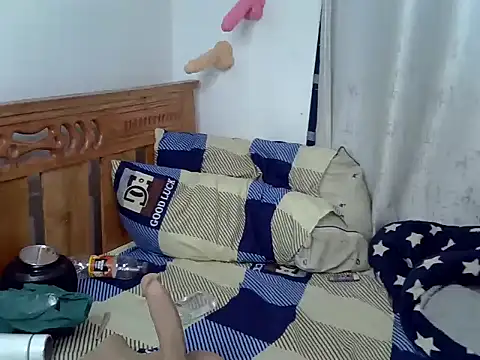 purplescarlet online show from April 2026 10:01:02 PM