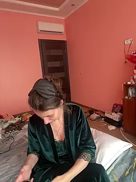 Flossy Vettie online show from April 2026 02:28:02 PM