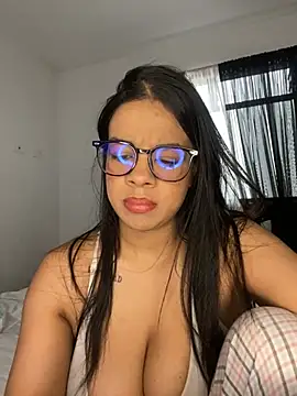 trianawhite online show from July 2026 02:45:01 PM