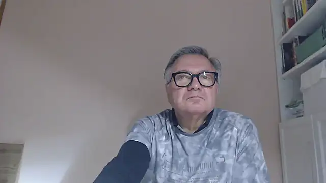 YOU6me online show from January 2026 07:11:01 PM