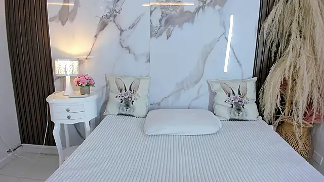 hannahill69 online show from January 2026 07:21:01 AM