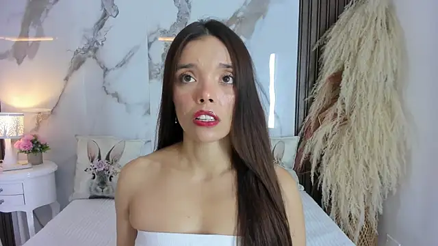 hannahill69 online show from February 2026 04:42:01 AM