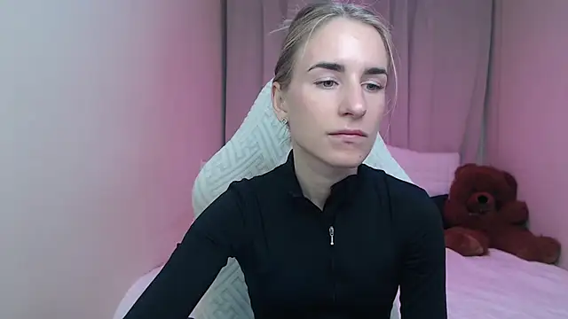 Snapshot of DeboraHorny chatting on April 2026 06:05:01 AM DeboraHorny online show from April 2026 06:05:01 AM