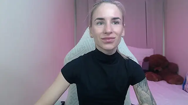 Snapshot of DeboraHorny chatting on April 2026 06:11:02 AM DeboraHorny online show from April 2026 06:11:02 AM