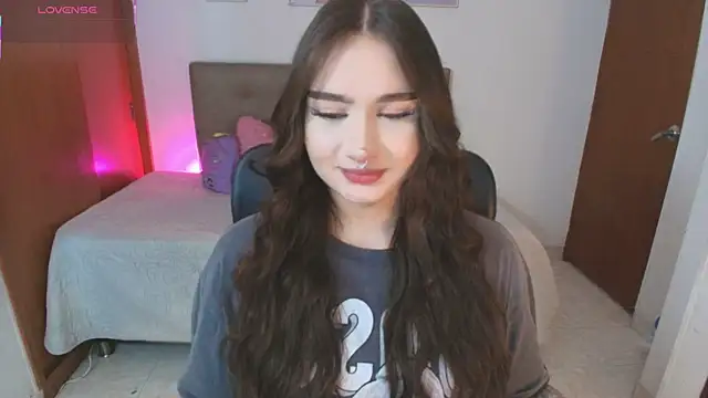 Miley Baker online show from April 2026 12:44:02 PM