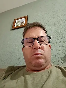 tavio1 online show from February 2026 12:47:02 AM