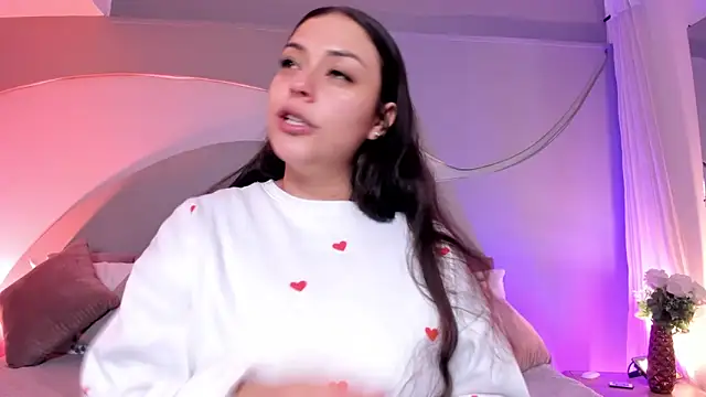 Nicolle W online show from March 2026 11:48:02 AM