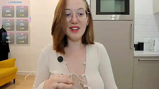 Snapshot of Charmy_Gracy chatting on June 2026 10:15:01 AM Charmy Gracy online show from June 2026 10:15:01 AM