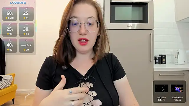 Snapshot of Charmy_Gracy chatting on July 2026 08:50:01 AM Charmy Gracy online show from July 2026 08:50:01 AM