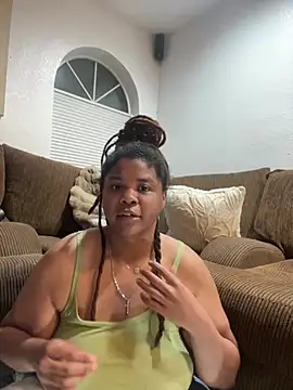 HEARTBREAKBRE online show from April 2026 03:20:01 AM