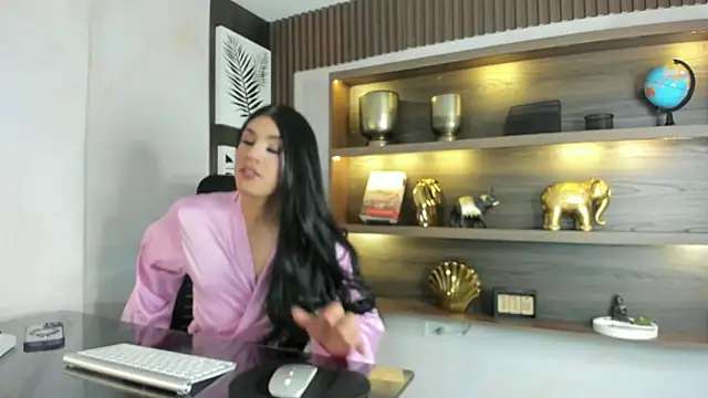 Scarleett 22 online show from July 2026 08:11:01 PM