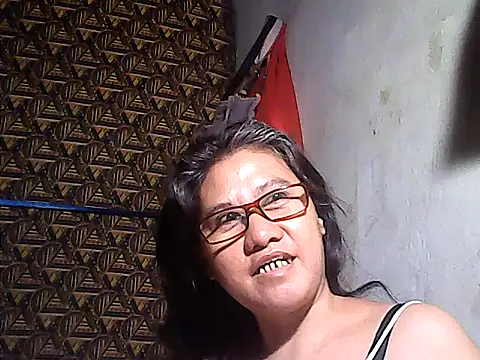 Snapshot of sweetsosie18 chatting on June 2026 01:12:02 AM sweetsosie18 online show from June 2026 01:12:02 AM