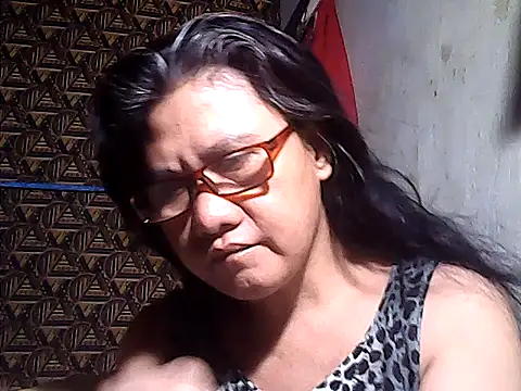 Snapshot of sweetsosie18 chatting on June 2026 04:01:01 PM sweetsosie18 online show from June 2026 04:01:01 PM