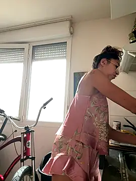 amanilouve online show from November 2025 09:52:01 AM