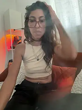 amanilouve online show from March 2026 10:26:02 AM