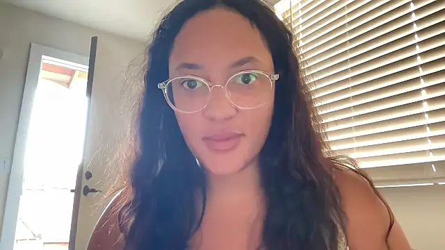 Snapshot of dreamyriri chatting on July 2026 03:27:01 PM dreamyriri online show from July 2026 03:27:01 PM
