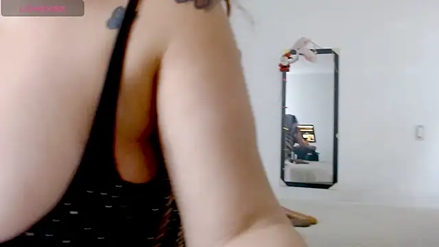Snapshot of mussa_hott chatting on June 2026 11:24:02 PM mussa hott online show from June 2026 11:24:02 PM