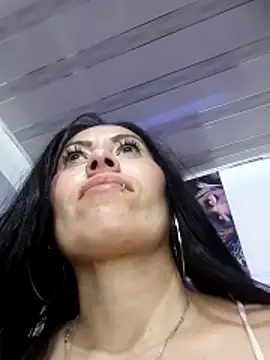 Tania mature online show from April 2026 05:37:01 PM