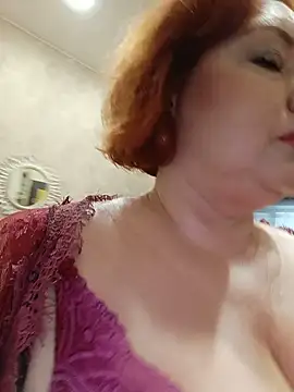 Snapshot of mom4you chatting on July 2026 09:05:01 AM mom4you online show from July 2026 09:05:01 AM