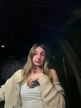 DoriDeluxe66 online show from February 2026 10:43:01 PM