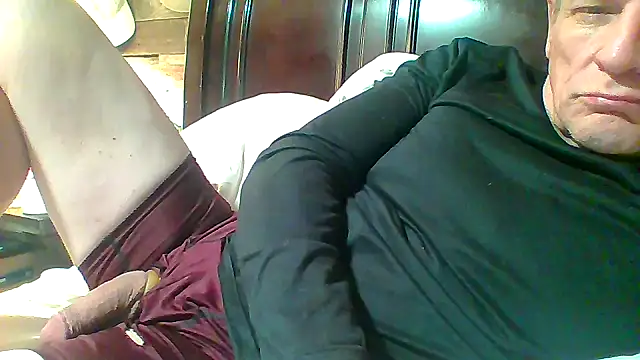 Snapshot of imN2Deep4mygirl2take chatting on April 2026 06:07:01 AM imN2Deep4mygirl2take online show from April 2026 06:07:01 AM