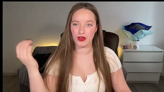 EvaMaddison online show from March 2026 05:34:02 AM