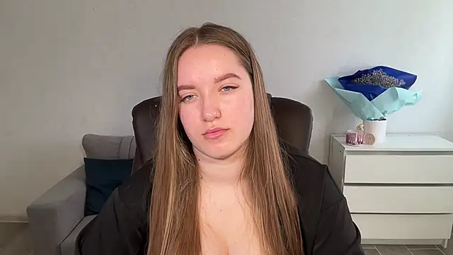Snapshot of EvaMaddison chatting on May 2026 06:31:02 AM EvaMaddison online show from May 2026 06:31:02 AM