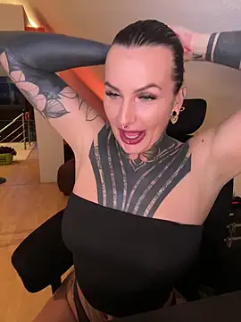 InkedBiitch online show from March 2026 06:19:02 PM