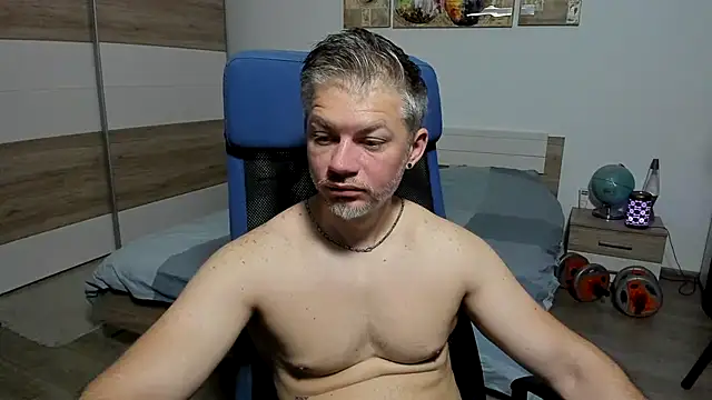 Snapshot of RobbyShawz chatting on June 2026 05:11:01 AM RobbyShawz online show from June 2026 05:11:01 AM