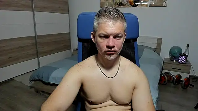 Snapshot of RobbyShawz chatting on June 2026 04:13:01 AM RobbyShawz online show from June 2026 04:13:01 AM