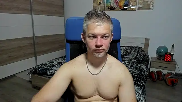 Snapshot of RobbyShawz chatting on June 2026 04:53:02 AM RobbyShawz online show from June 2026 04:53:02 AM