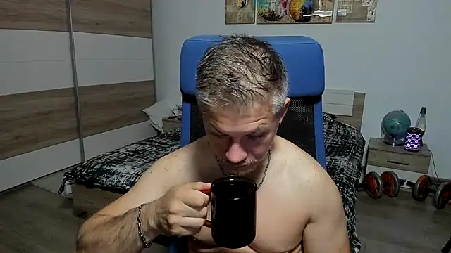 Snapshot of RobbyShawz chatting on June 2026 04:45:01 AM RobbyShawz online show from June 2026 04:45:01 AM