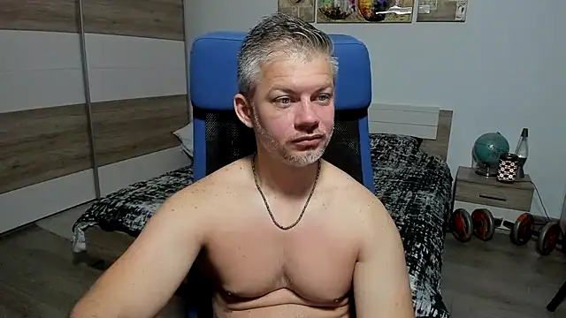 Snapshot of RobbyShawz chatting on June 2026 04:28:01 AM RobbyShawz online show from June 2026 04:28:01 AM