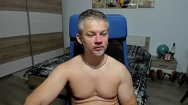 Snapshot of RobbyShawz chatting on June 2026 04:08:01 AM RobbyShawz online show from June 2026 04:08:01 AM