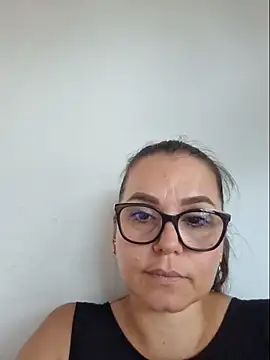 Snapshot of MariaPau_83 chatting on June 2026 06:29:01 PM MariaPau 83 online show from June 2026 06:29:01 PM