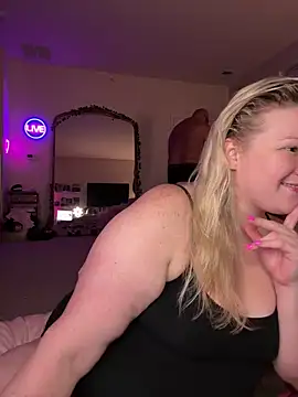 PiggyRose online show from May 2026 01:55:01 AM