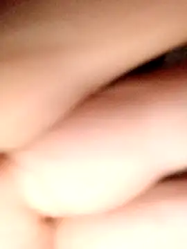 Annerae online show from April 2026 04:59:01 PM