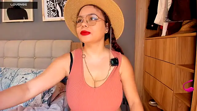 Snapshot of Ash_milk chatting on June 2026 01:34:02 PM Ash milk online show from June 2026 01:34:02 PM